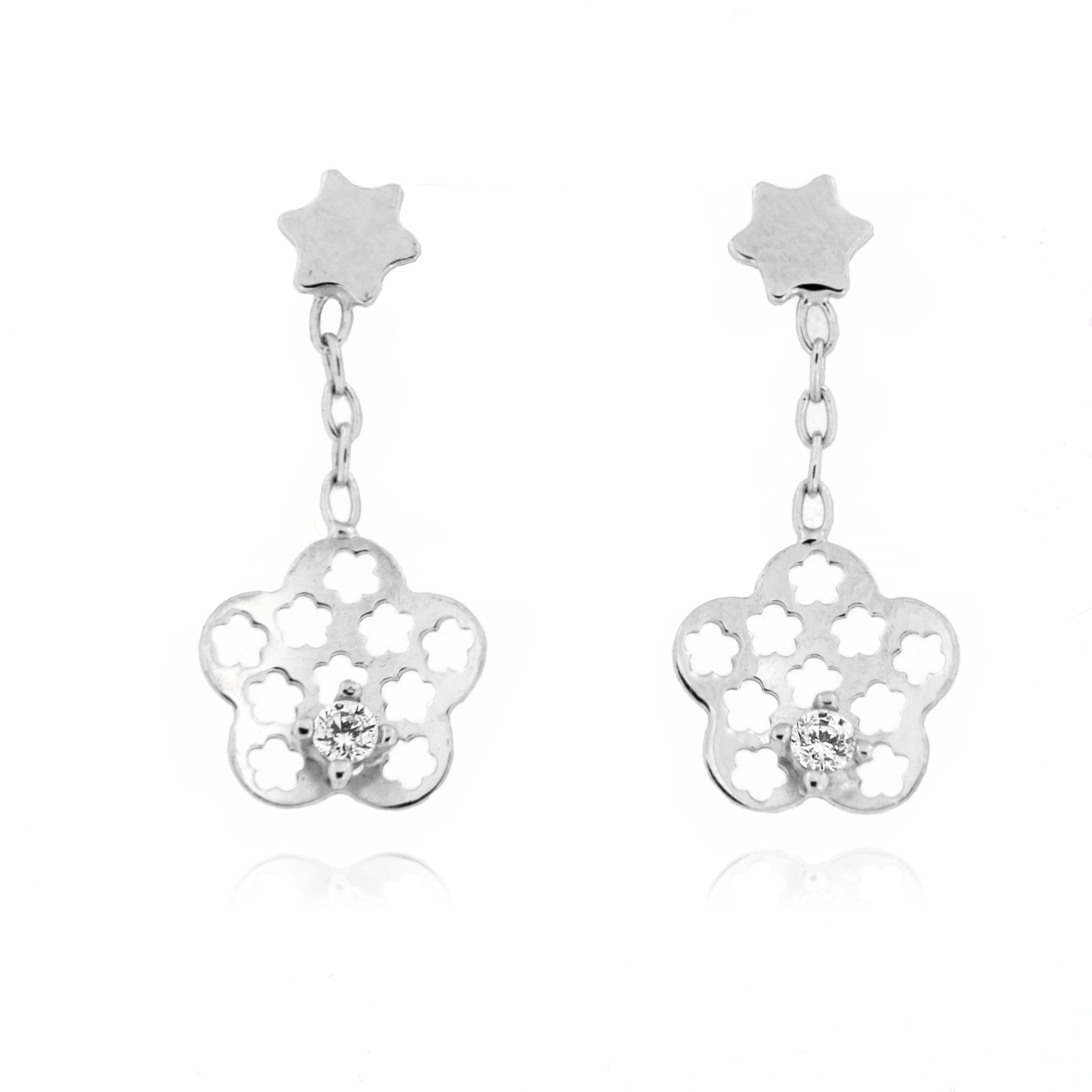 Orecchini in Oro Bianco 18K con Pendente Fiorellino Traforato e Zirconi